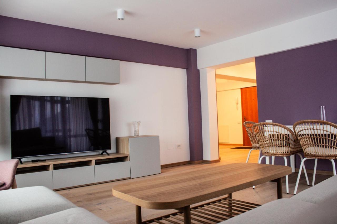 Eurocomfort Apartments Piatra Neamţ エクステリア 写真