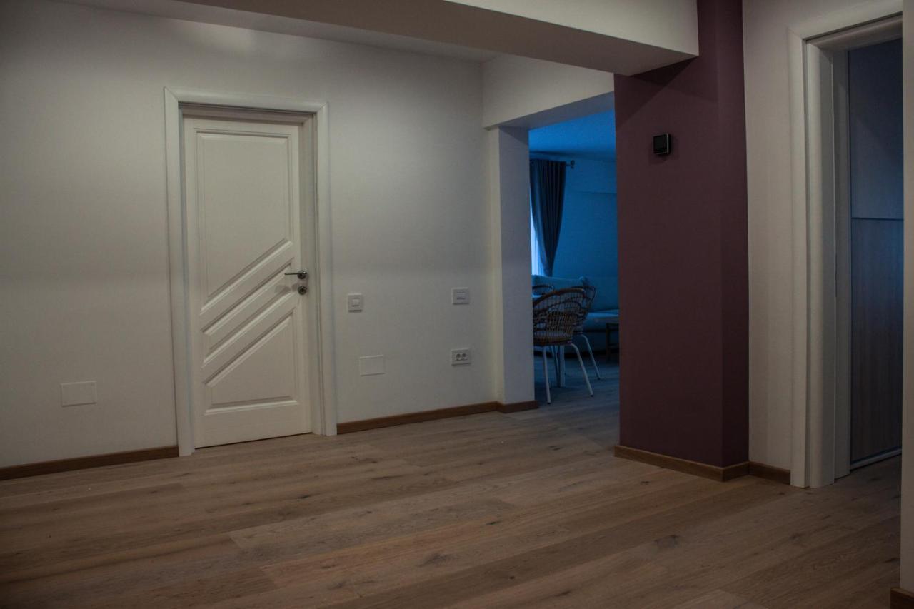 Eurocomfort Apartments Piatra Neamţ エクステリア 写真