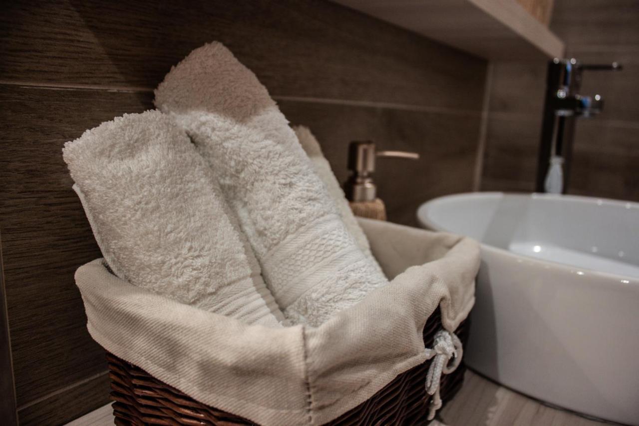 Eurocomfort Apartments Piatra Neamţ エクステリア 写真