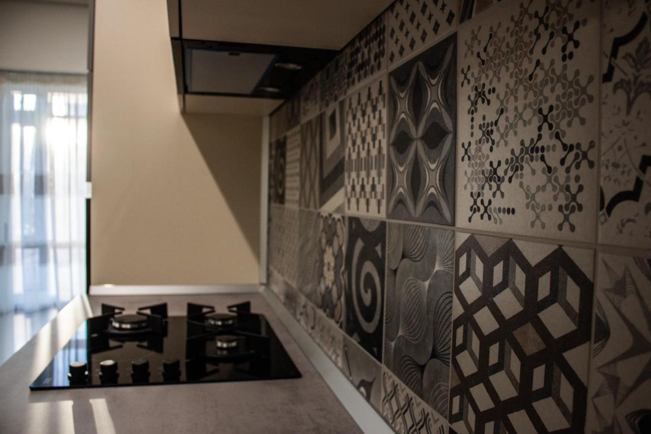 Eurocomfort Apartments Piatra Neamţ エクステリア 写真